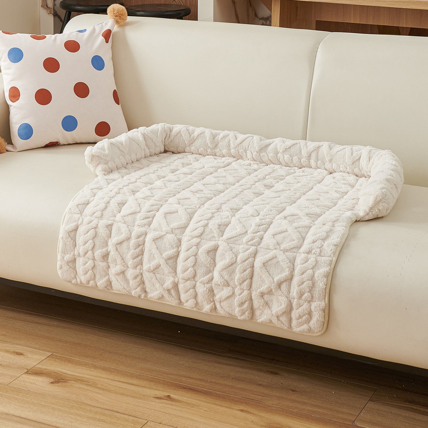 Thickened, warm and slip-resistant pet mat