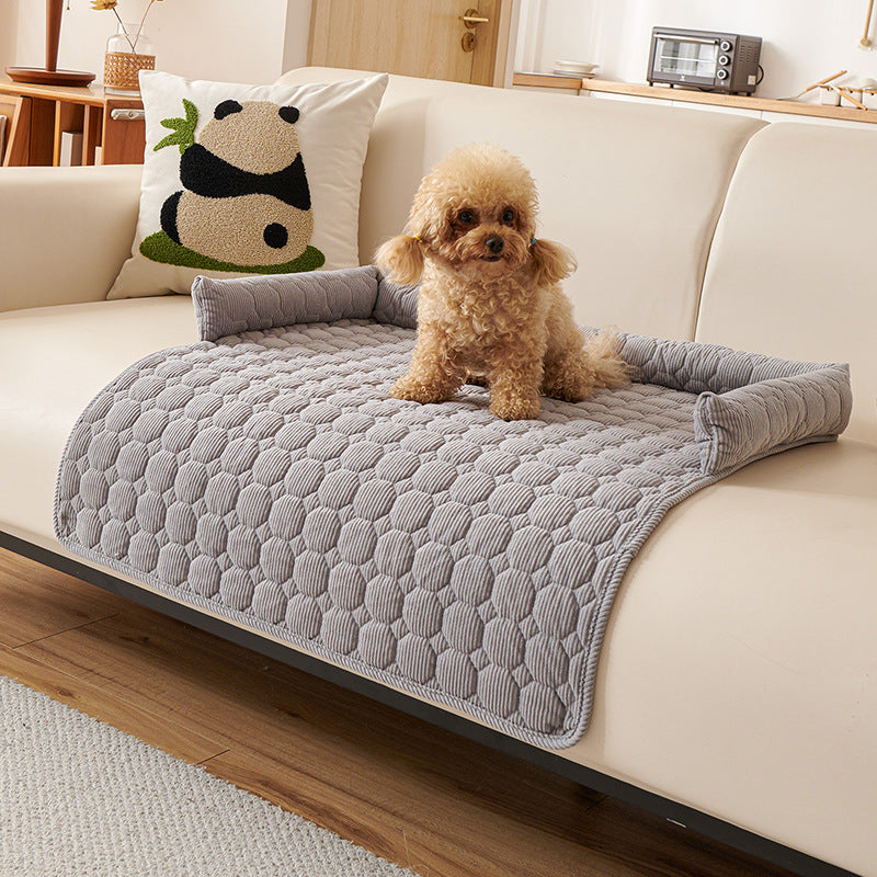 Thickened, warm and slip-resistant pet mat